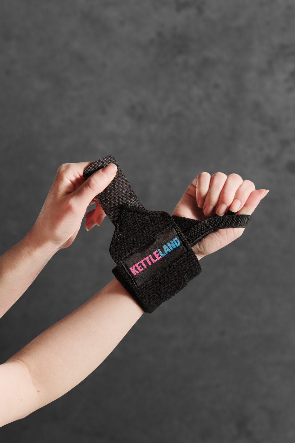 Muñequeras elásticas con velcro para CrossFit, halterofilia y powerlifting (par) Kettleland - Material Oficial Mundiales IKMF - Kettleland Mallorca